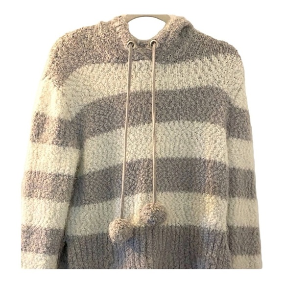 Harper Heritage sweater hoodie, size Large.  Gray and winter white. - Picture 1 of 5